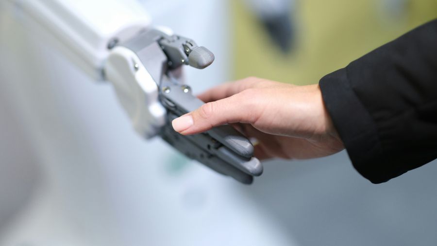 How AI Is Reshaping Guest Communication: What Hosts Need to Know