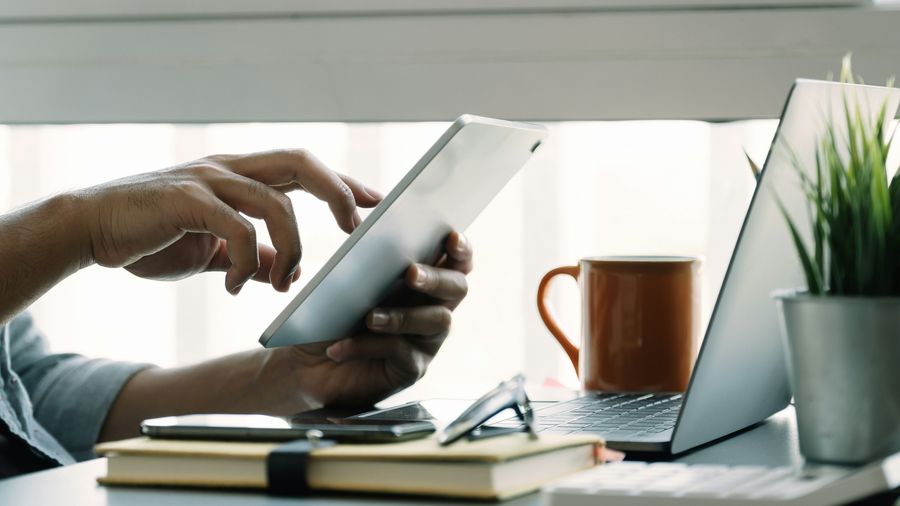 Short-Term vs. Long-Term Rentals: Communication Tools for Each Model
